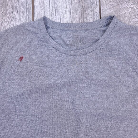 Rhone Reign Shirt Mens XL Gray Performance Athletic Short Sleeve Tee Top - Picture 4 of 7